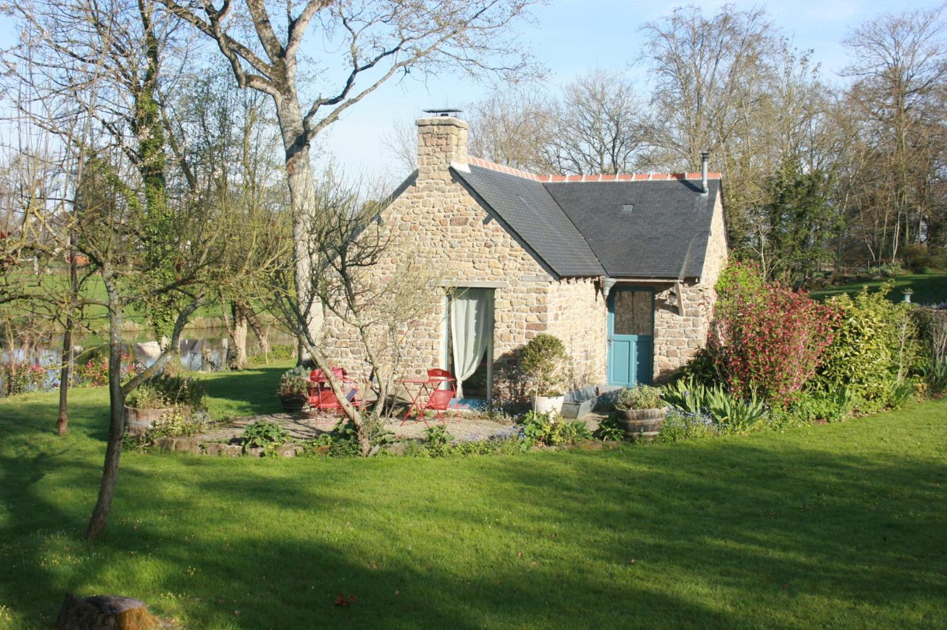 Au Pont Ricoul Bed & Breakfast Saint-Pierre-de-Plesguen Exterior photo
