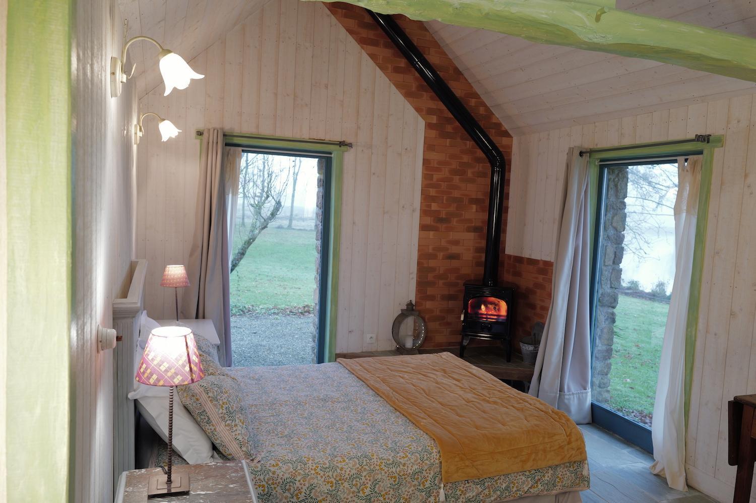 Au Pont Ricoul Bed & Breakfast Saint-Pierre-de-Plesguen Exterior photo